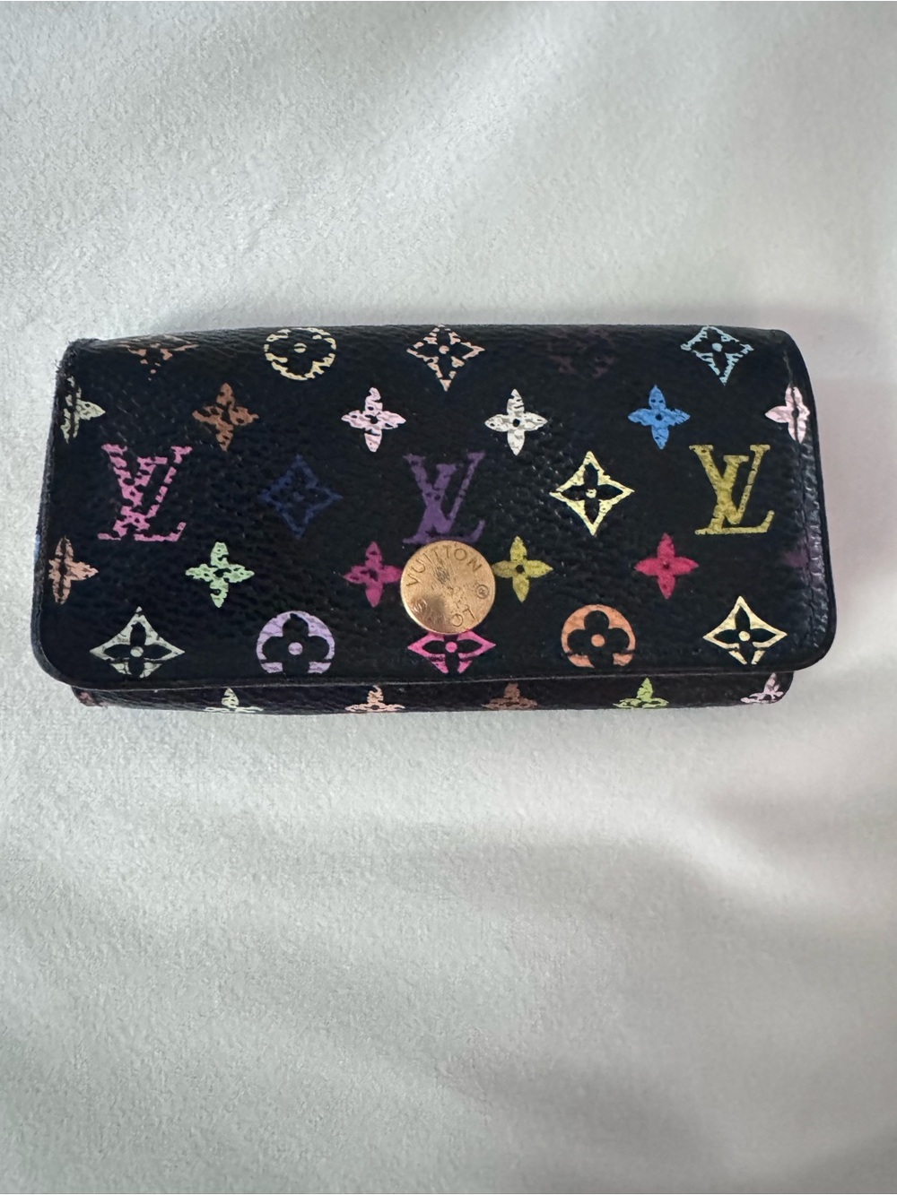 Louis Vuitton Monogram Murakami
Multicolor 4-ring Key Holder